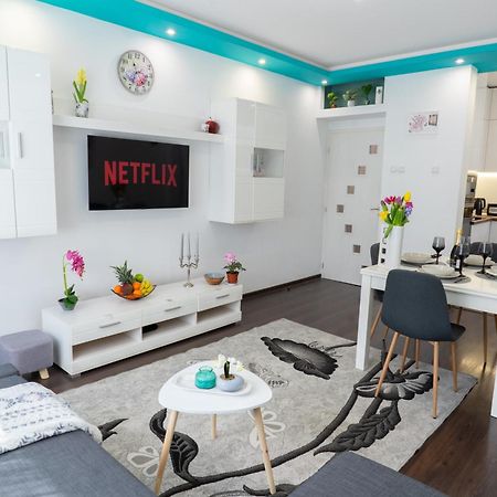 Luxury 2 Bedroom Apartment In Central Varna ภายนอก รูปภาพ
