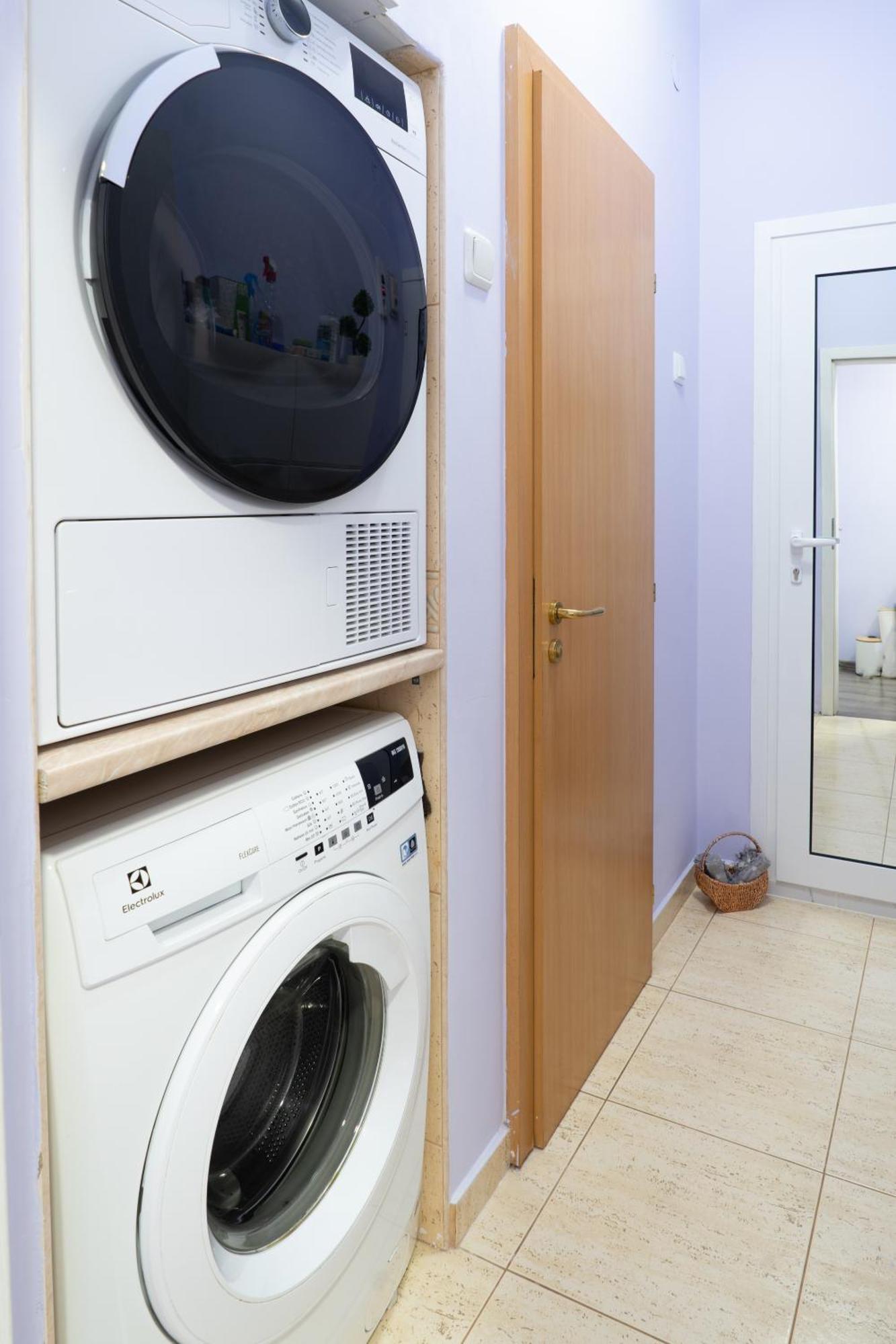 Luxury 2 Bedroom Apartment In Central Varna ภายนอก รูปภาพ